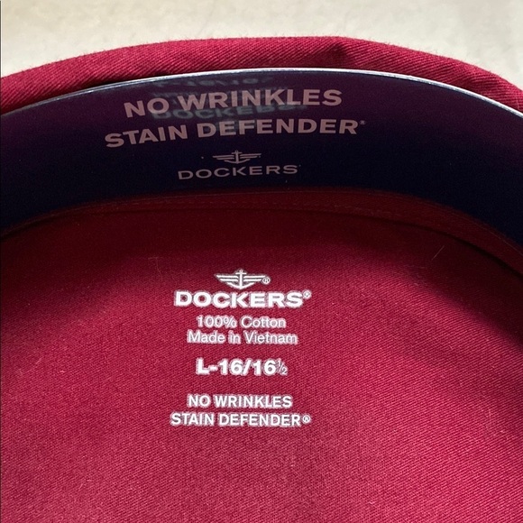 Dockers Burgandy Men's Short Sleeve Dress Shirt Size Large - Picture 3 of 8